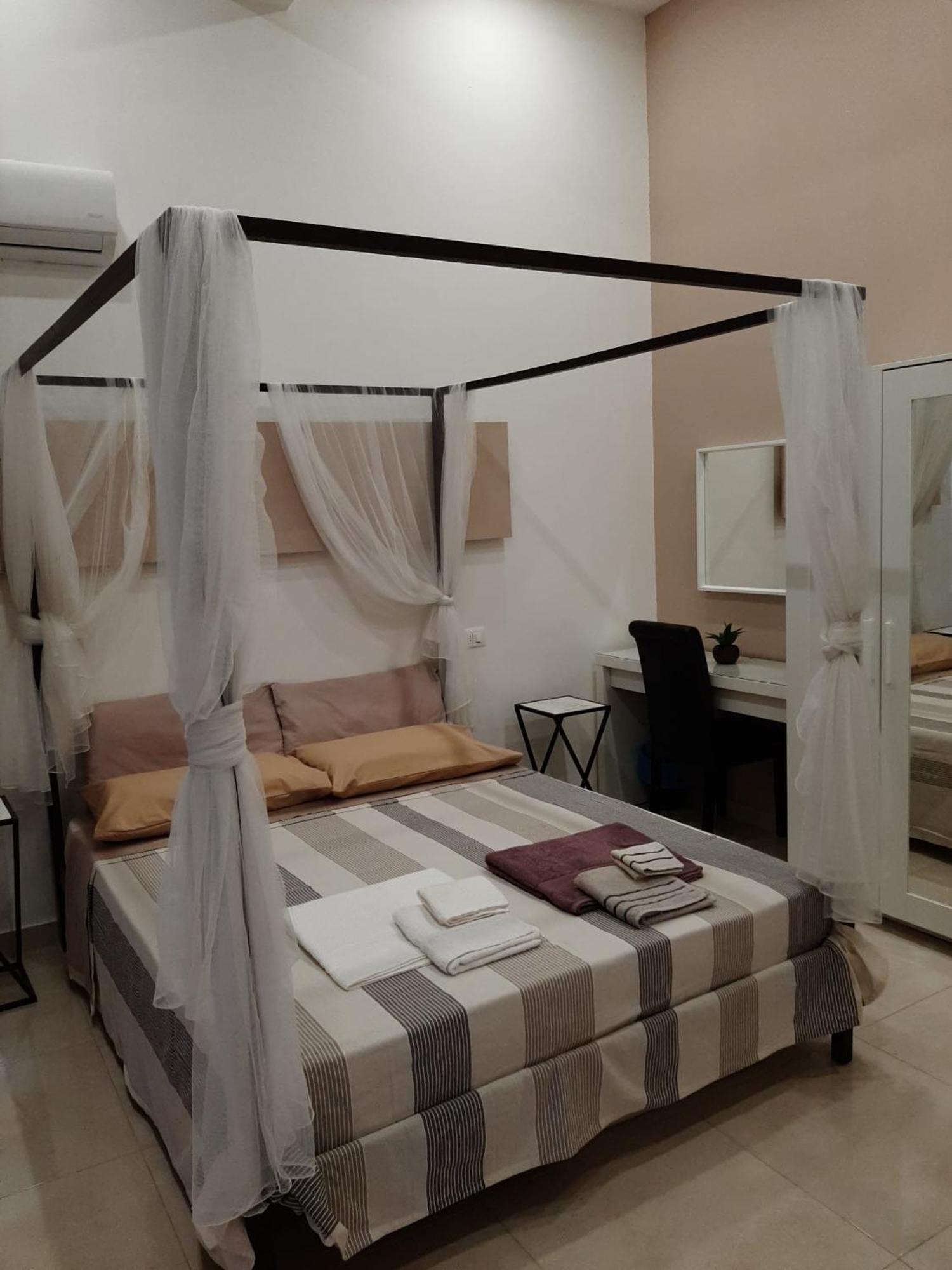 Relais Torre Gloria Bed & Breakfast Napoli Bagian luar foto